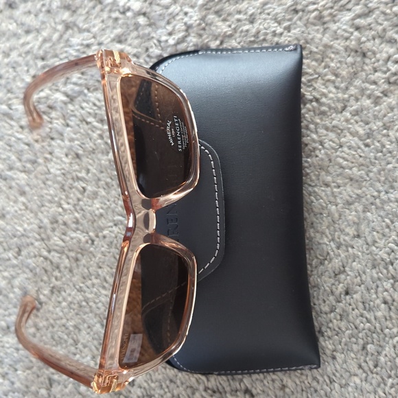 Serengeti Sunglasses - Picture 6 of 11